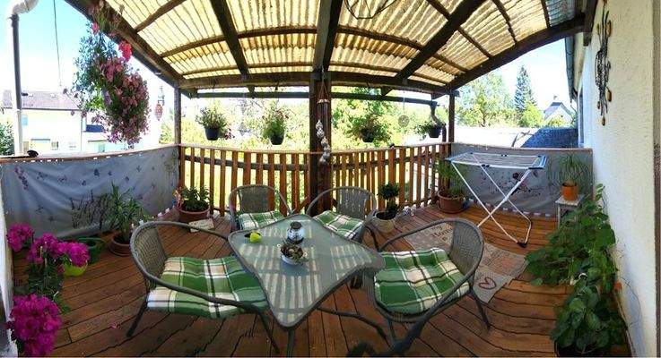 Balkon OG Sommerbild