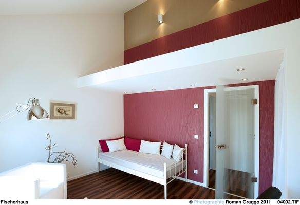 Kinderzimmer mit Schlafgalerie.jpg