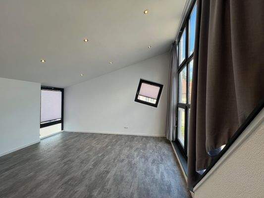 Zimmer mit Glasfront
