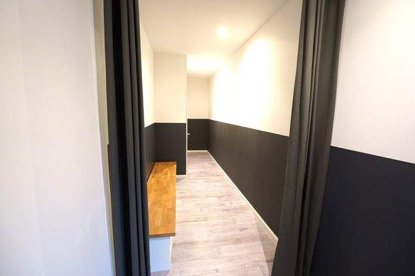 Flur zu den Sanitäranlagen