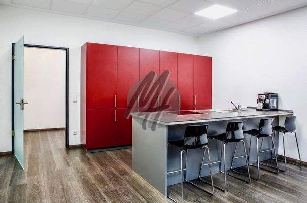 INFOS UNTER: 06171-586000