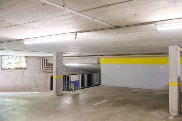 Tiefgaragenstellplatz 23 u. 24