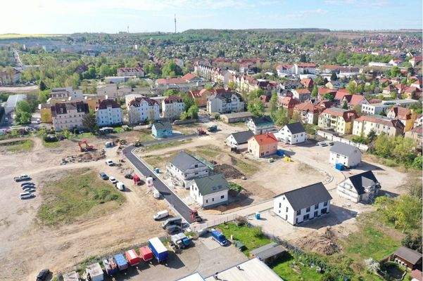 Luftbild 12.04.2024 Asphalteinbau Straße