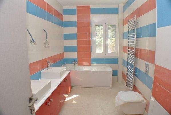 Kreta, Ammoudara: Moderne Villa mit atemberaubender Aussicht in Stadt- und Strandnähe zu verkaufen