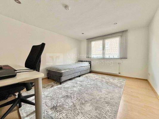 Schlafzimmer OG vorderes Haus