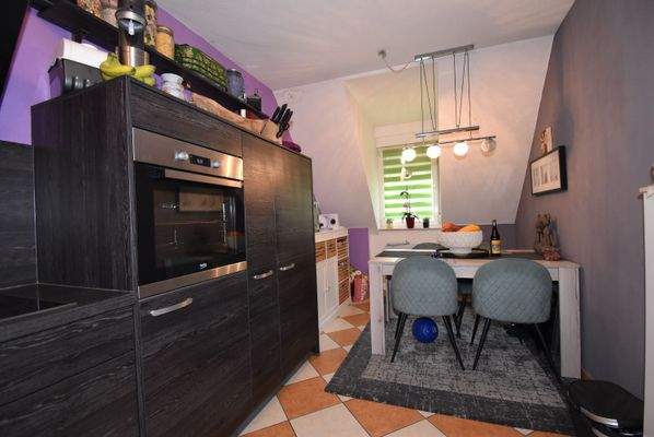 15 Kueche mit Sitzecke.JPG