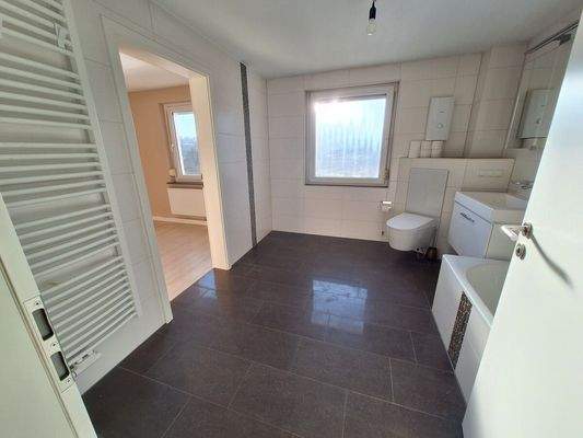 Badezimmer im Obergeschoss