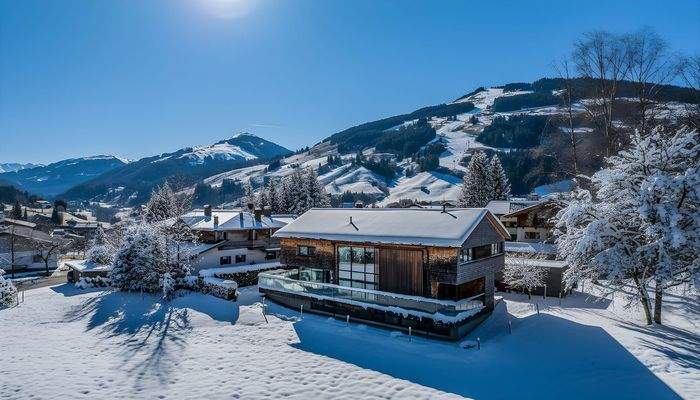 c0fb7ff7-45ce-470d-af8d-b7ac2d680462-2