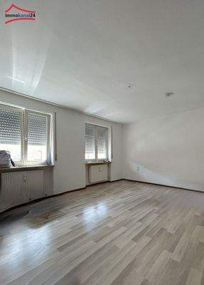 Zimmer 1. OG (2).jpg