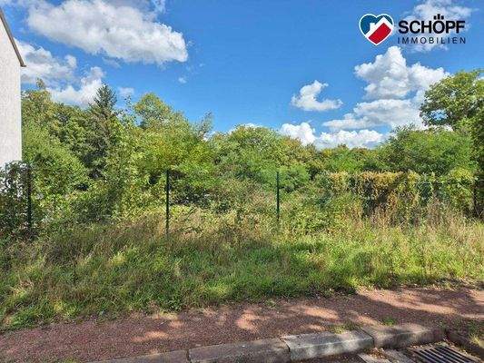 Grundstück Straßenfront