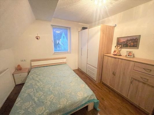 Zweites Schlafzimmer DG 