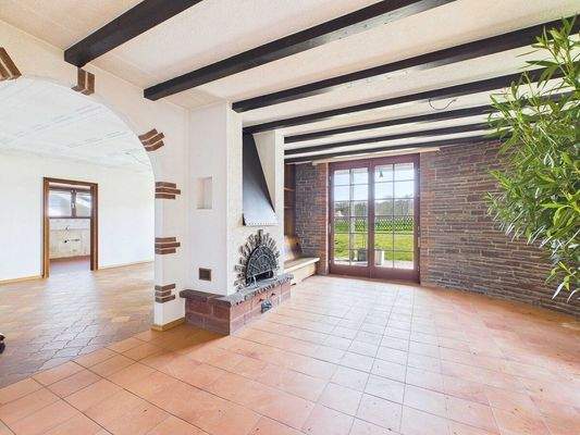 Bungalow zum Vollenden in Top-Lage von Gersweiler