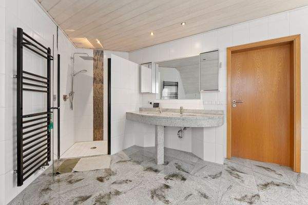 Elternbad - Patrick Pfeiffer Immobilien Straelen