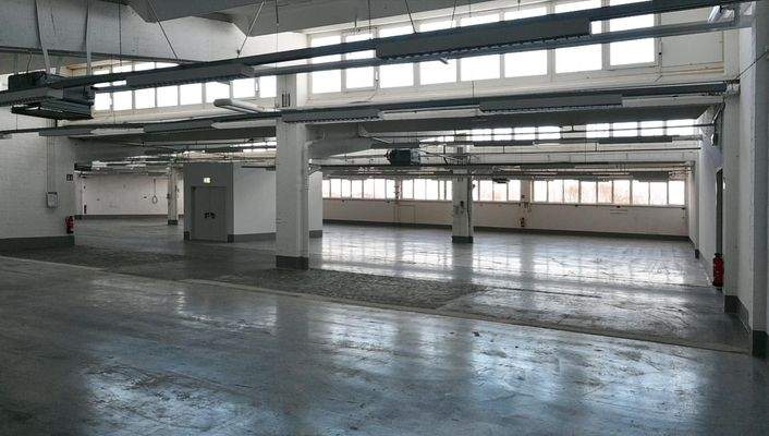 Gebäude 1 Halle 1 innen II-1