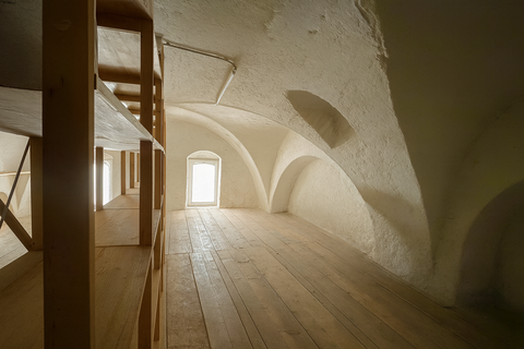 Perchtoldsdorf Halle, Perchtoldsdorf Hallenfläche