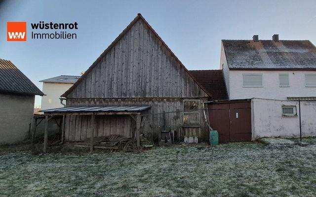 Rückseite vom Haus mit Scheune