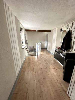 Funktionaler Flur mit Charme