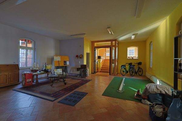 Gewerbe Bereich - Eingang