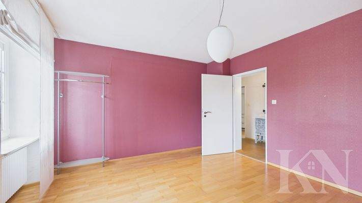 Schlafzimmer / Büro EG