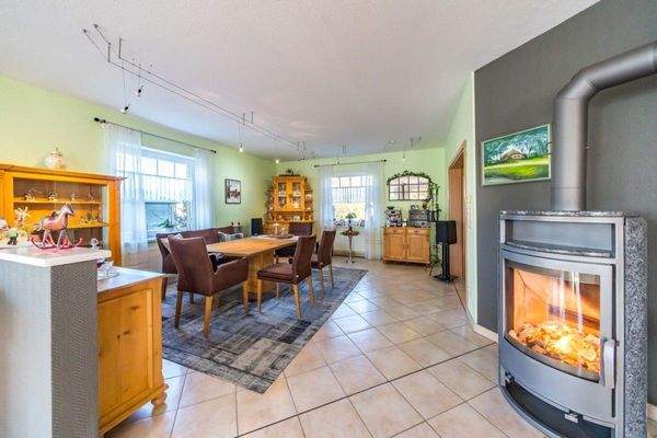 Esszimmer Hauptwohnung