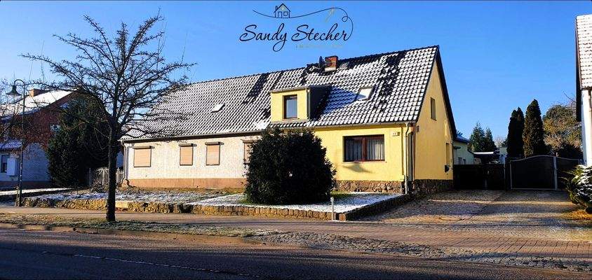 44 Außenansicht 2.jpg