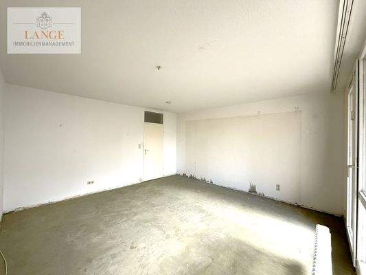 Wohnzimmer Türseite