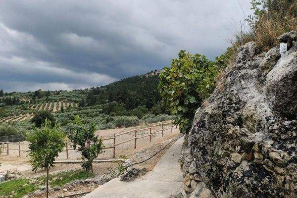 Kreta, Pemonia: Ruhiges und weitläufiges Anwesen zu verkaufen