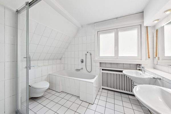 Bad im 1. Obergeschoss