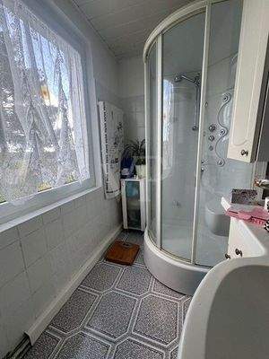 Bad - Dusche mit Ausblick