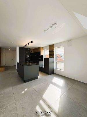 Küche mit Essbereich