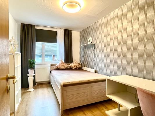 Schlafzimmer 3