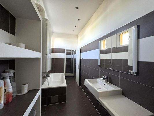 OG1 / Top 2 / Badezimmer