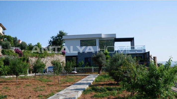 Unique-Design House with Farmland in Alanya Kestel