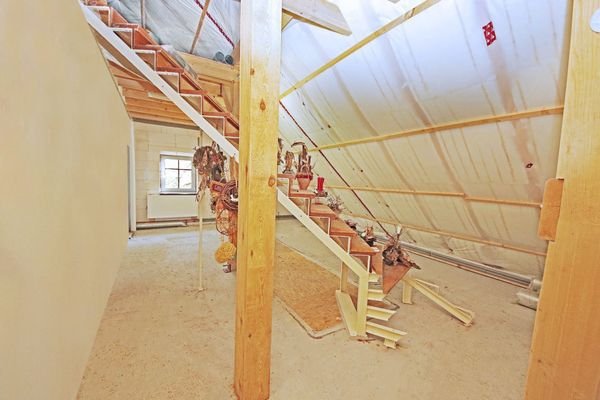 großes Zimmer im DG