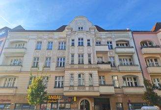 prächtiges Vorderhaus