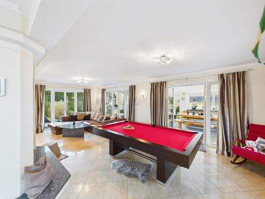 Wohnbereich mit Zugang Wintergarten