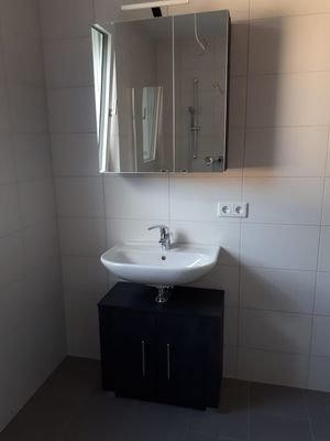 Waschtisch Bad.JPG
