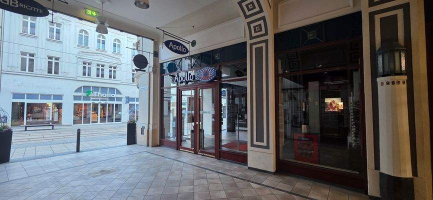 Schauflächen innerhalb der Passage