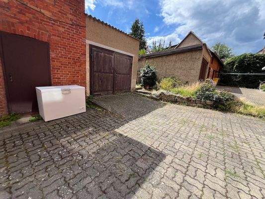 004020156800_302_359_17102025013618415