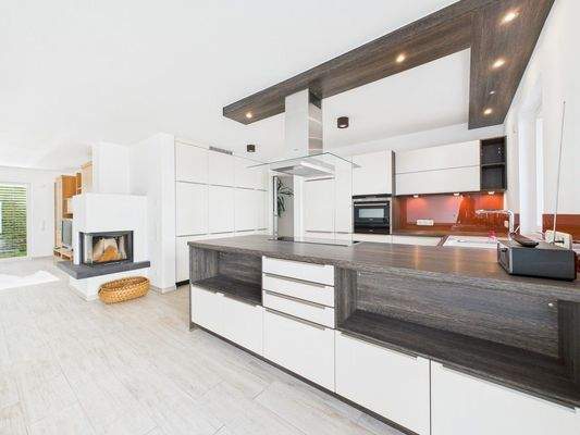 Wohnbereich mit Einbauküche