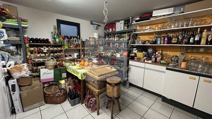 13-Vorratsraum Keller