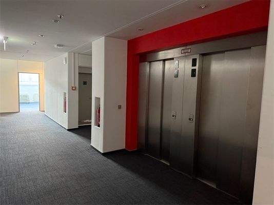 Gemeinschafts Flur im Souterra