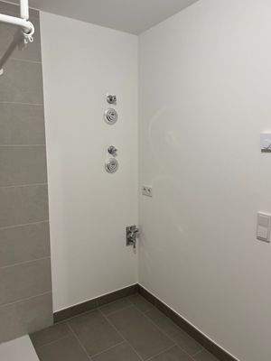 Badezimmer mit Duschecke