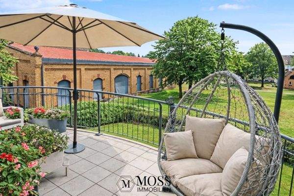 Balkon - KI bearbeitet (sommerlicher) 