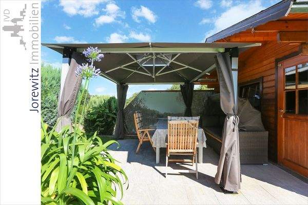 009 - Terrasse Gartenhütte - Ansicht 1