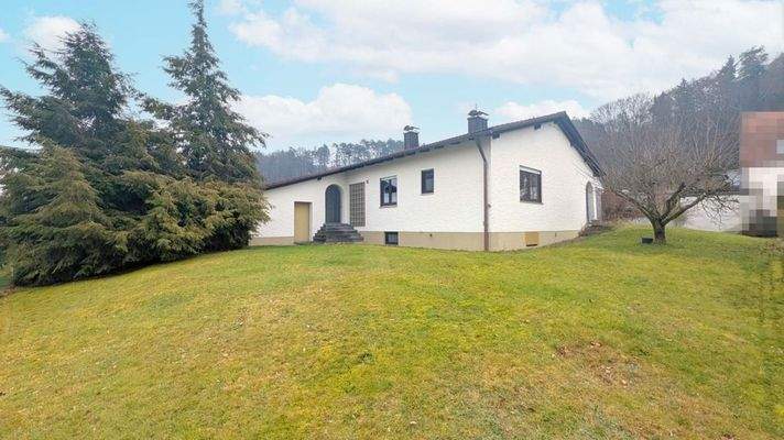 Außenansicht Blick von der Straße 