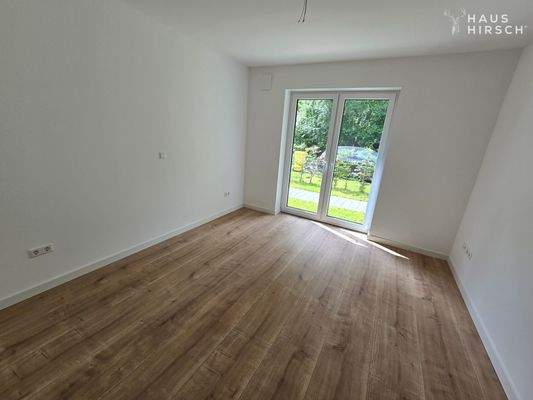 Geräumiges Schlafzimmer