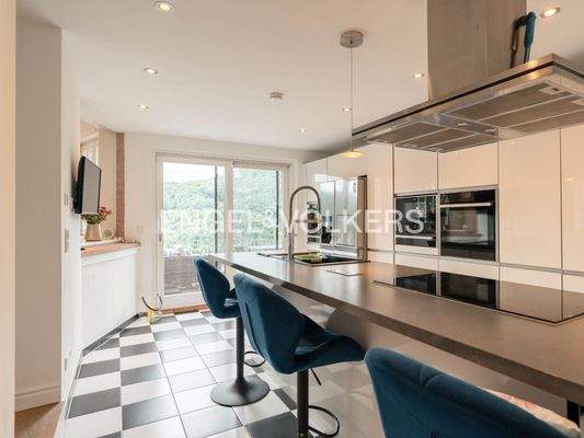 Küche mit Terrasse (Erdgeschoss)