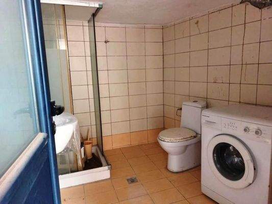 Ostkreta, Chamaizi: Traditionelles zweistöckiges Haus mit Innenhof zu verkaufen