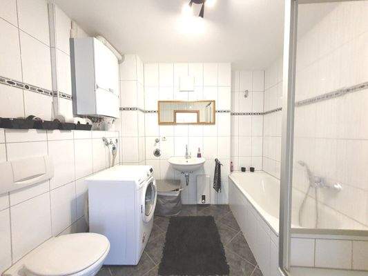 BADEZIMMER DACHGESCHOSS